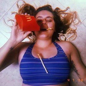 Meet your Posher, Rebecca